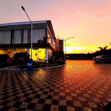 Carina Retreat Resort Sasan Gir Bagian luar foto