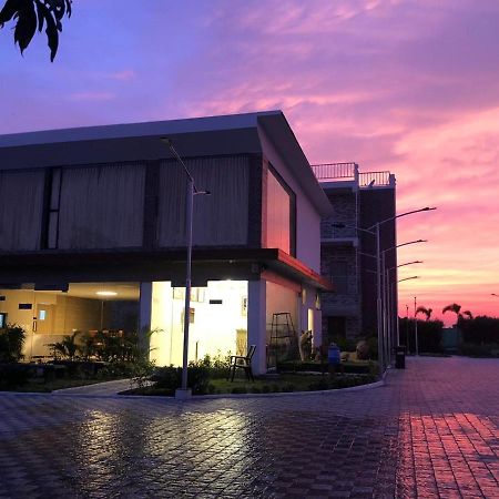 Carina Retreat Resort Sasan Gir Bagian luar foto