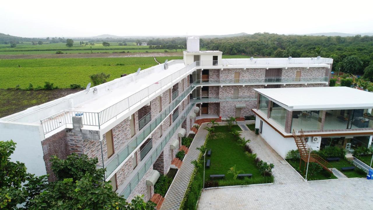 Carina Retreat Resort Sasan Gir Bagian luar foto